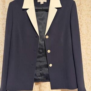 Petite Sophisticate Navy and Cream Blazer
